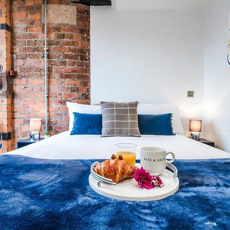 Cavern Quarters, Beautiful Two Bedroom City Centre Apartment By Garudy Serviced Apartments And Short Lets - Perfect For Longer Stays Liverpool Buitenkant foto
