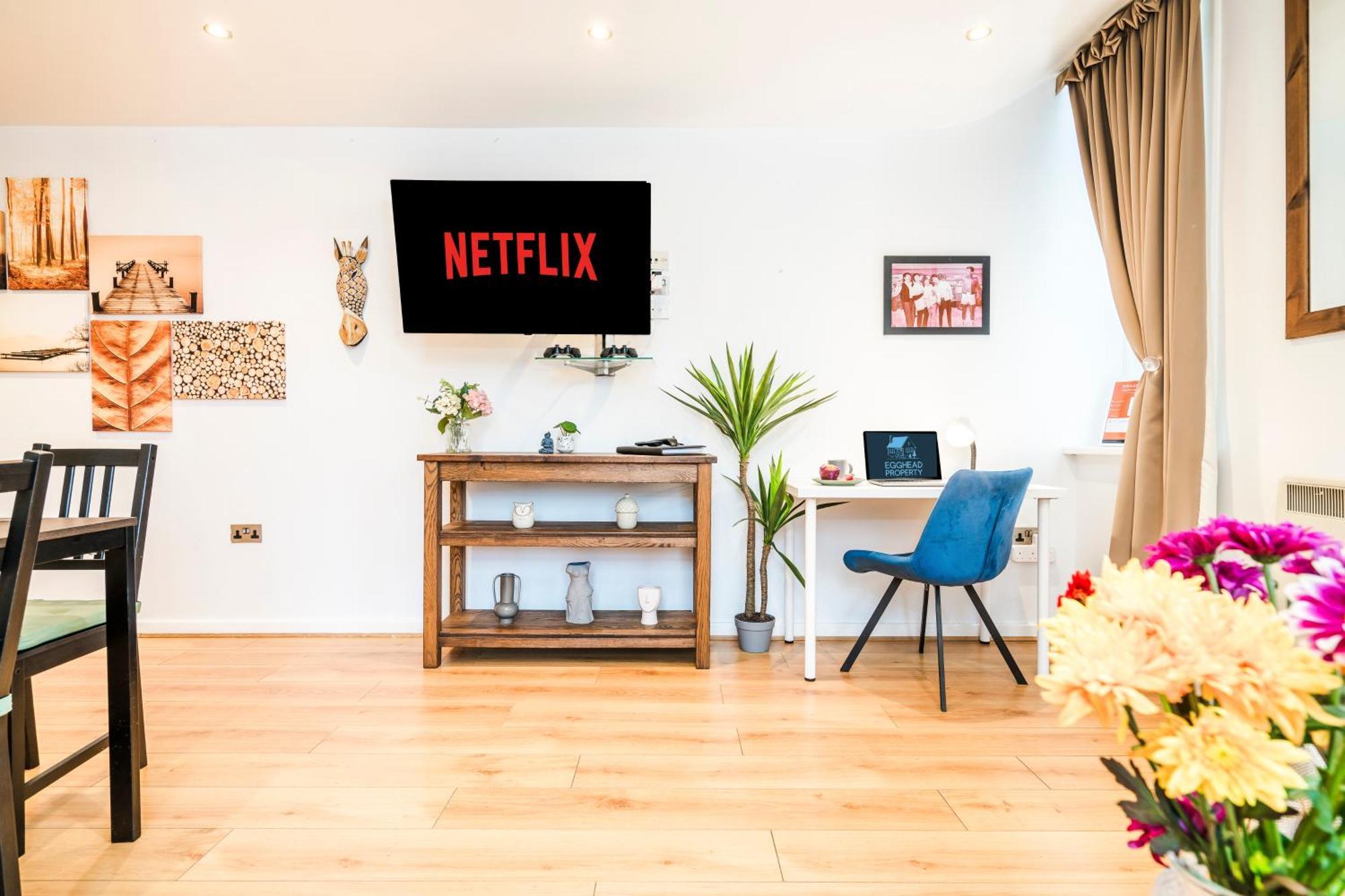 Cavern Quarters, Beautiful Two Bedroom City Centre Apartment By Garudy Serviced Apartments And Short Lets - Perfect For Longer Stays Liverpool Buitenkant foto