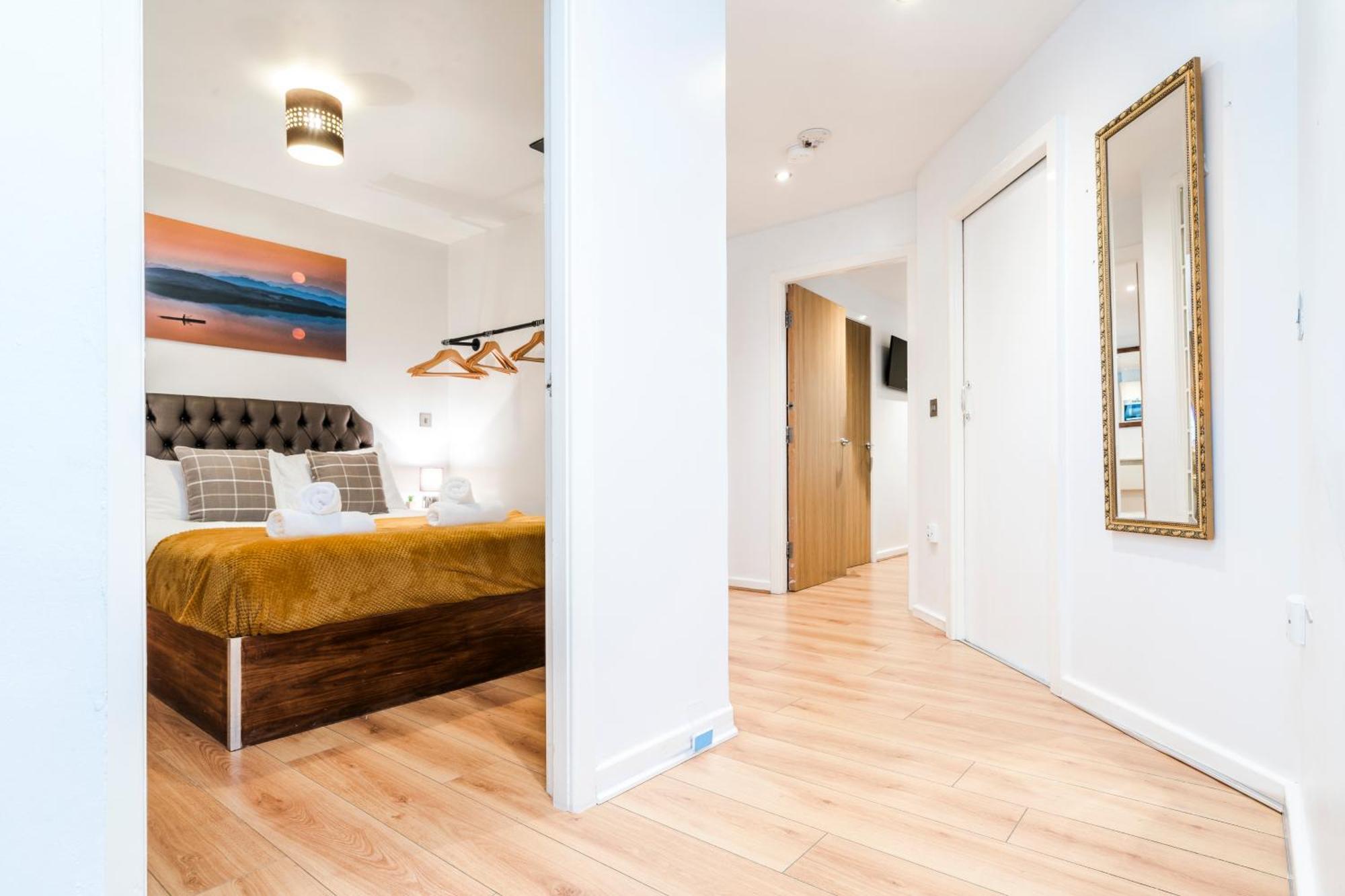 Cavern Quarters, Beautiful Two Bedroom City Centre Apartment By Garudy Serviced Apartments And Short Lets - Perfect For Longer Stays Liverpool Buitenkant foto